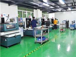 Mold center